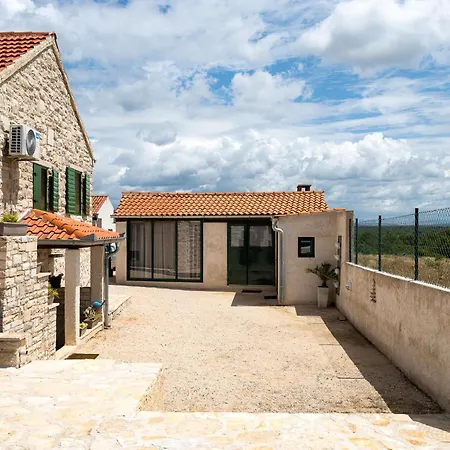 Ela By Interhome Vikendica Zadar